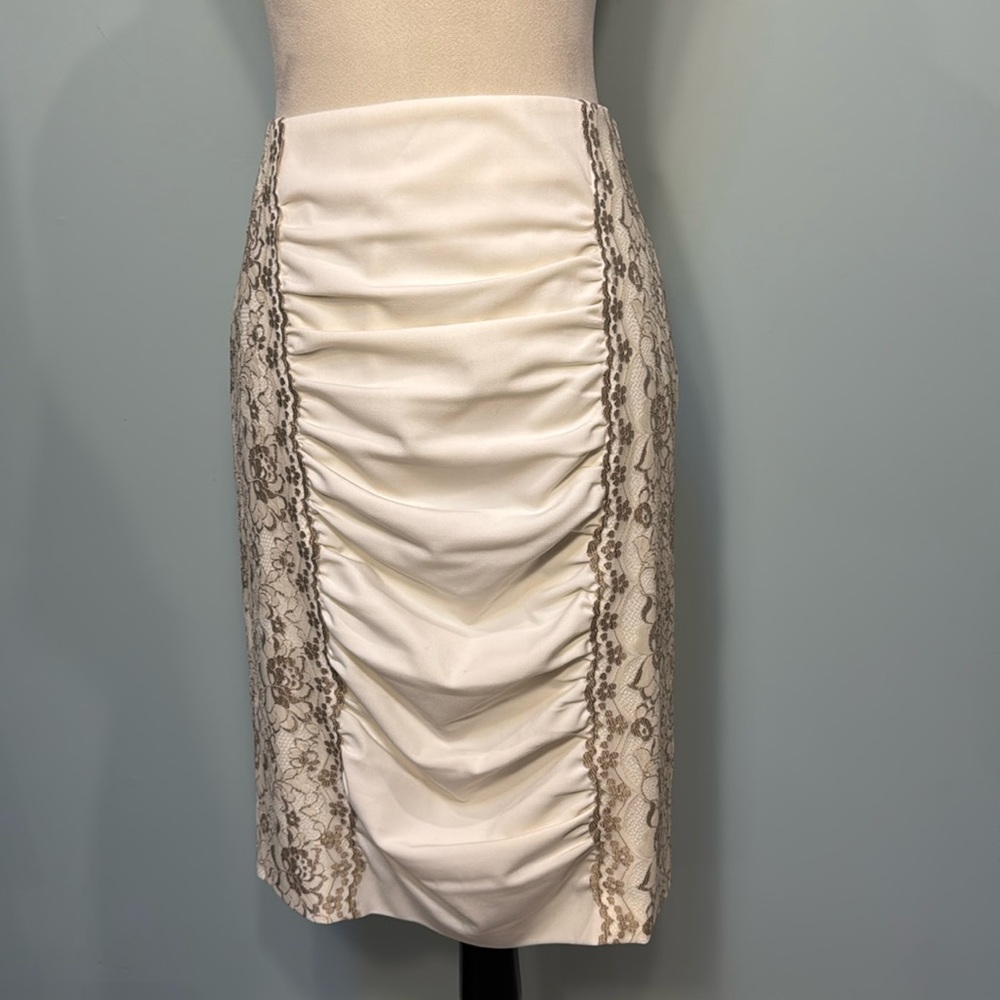 GRACE DANE LEWIS ruched lace accent skirt Size 10